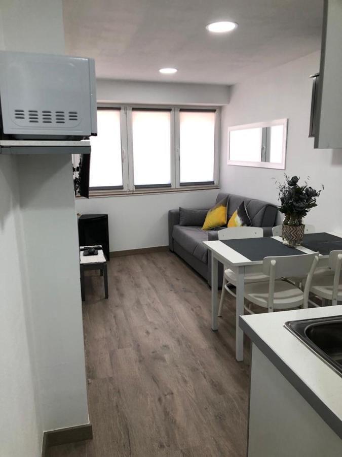 Appartamento Alojamiento Karina Les Esterno foto