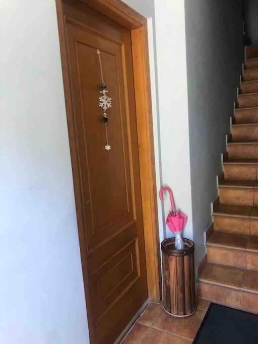 Appartamento Alojamiento Karina Les Esterno foto